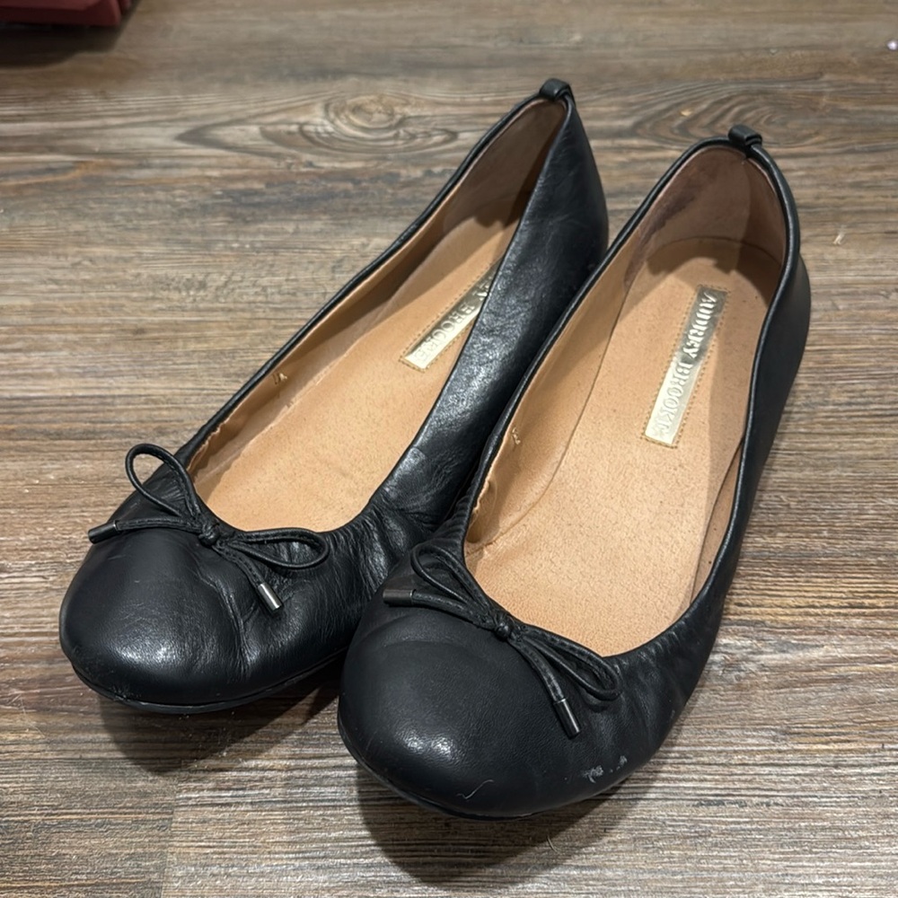Audrey Brooke Black flats 9
